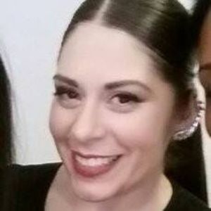 Meet your Posher, Raquel